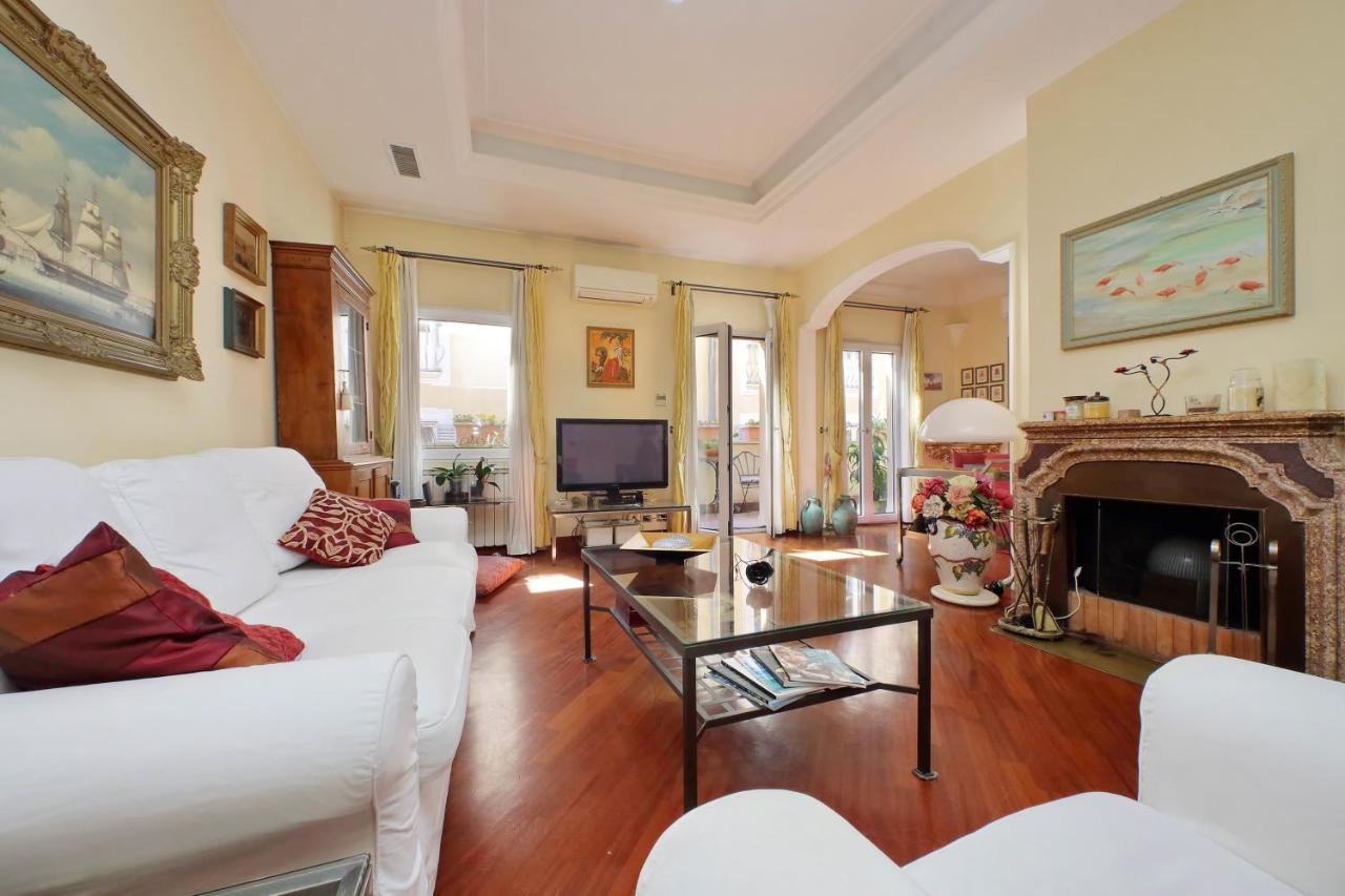 4Bnb - Luxury Trevi Apartment W Terrace Rome Exterior photo
