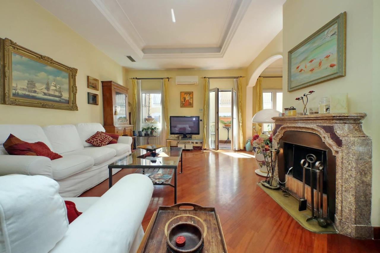 4Bnb - Luxury Trevi Apartment W Terrace Rome Exterior photo