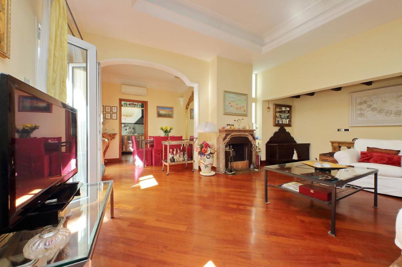 4Bnb - Luxury Trevi Apartment W Terrace Rome Exterior photo