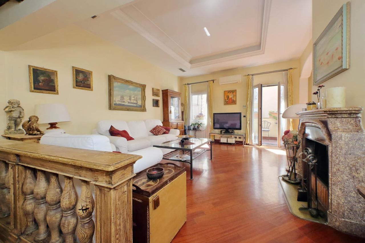 4Bnb - Luxury Trevi Apartment W Terrace Rome Exterior photo