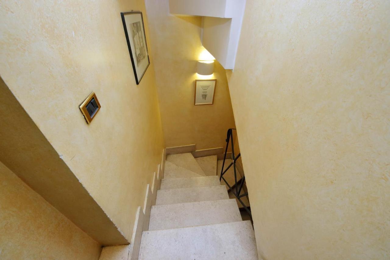 4Bnb - Luxury Trevi Apartment W Terrace Rome Exterior photo